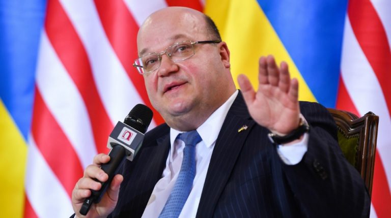 &#171;Есть два сценария&#187;: экс-посол Украины в США Чалый рассказал о дальнейшей помощи из Штатов