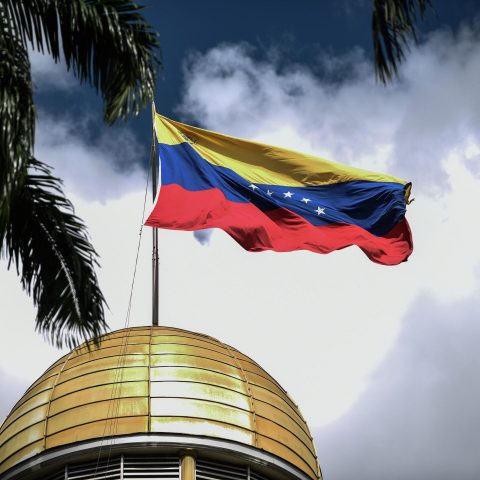 Венесуэла сегодня проведет референдум об аннексии части Гайаны