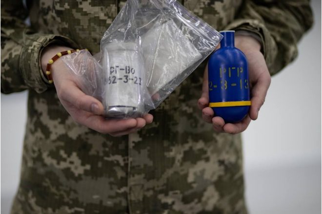 В декабре 2023 РФ впервые применила против ВСУ газовые гранаты с запрещенным хлорацетофеноном