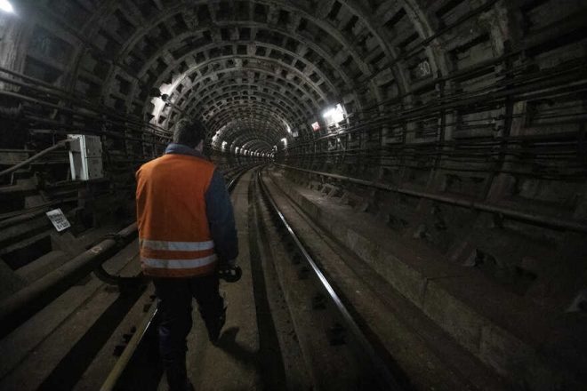 В киевском метро собираются снести аварийный участок тоннеля и построить новый