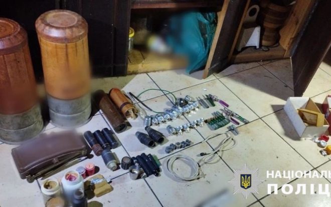 Под Киевом мужчина хотел взорвать дом с полицейскими противопехотной миной