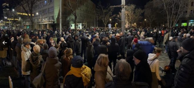 В Сербии возобновились протесты из-за фальсификаций на выборах