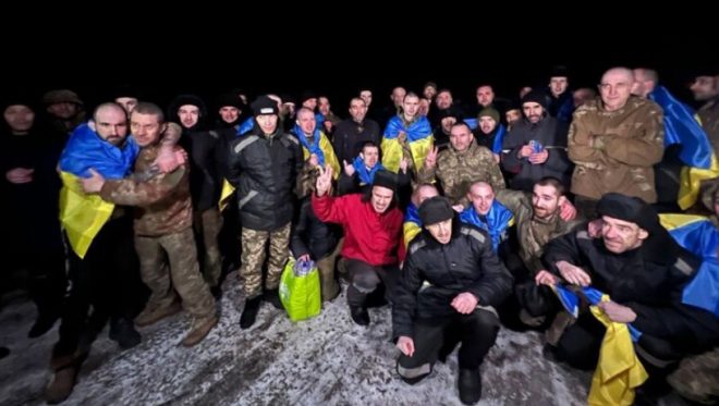 В ходе обмена пленными с РФ в Украину вернулись 230 военных и гражданских
