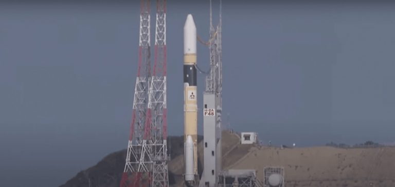 Япония запустила разведывательный спутник для наблюдения за ракетами КНДР