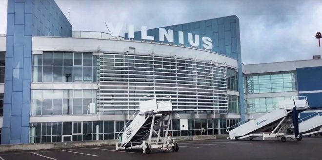 Аэропорт Вильнюса приостановил все рейсы на несколько часов: с самолетом произошло ЧП