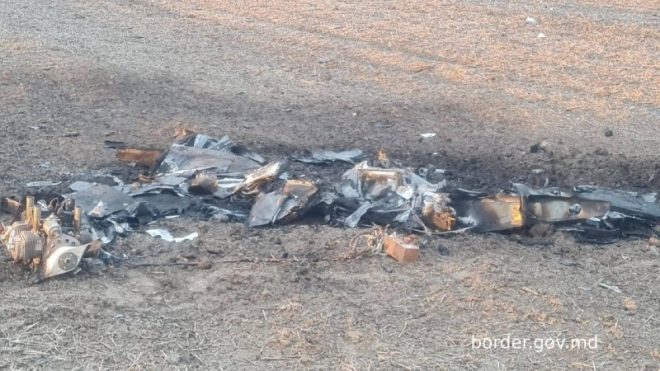 Обломки дрона, упавшего в Молдове, лежали рядом с 50 кг взрывчатки: снаряды обезвредят саперы