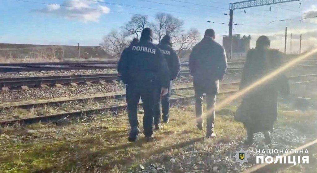 В Одесской области пропавшую без вести 15-летнюю Мишель нашли убитой: тело лежало у железной дороги