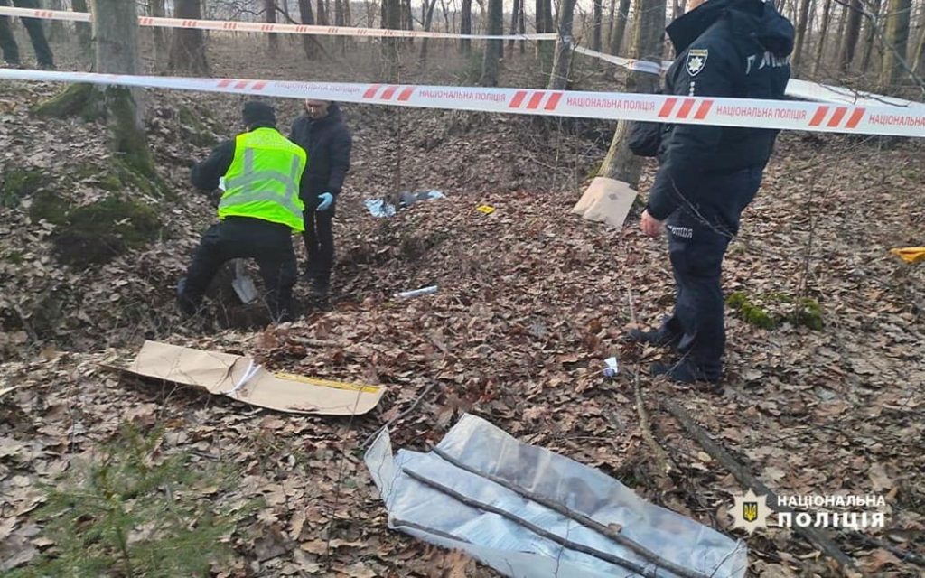 В Ивано-Франковской области брат убил сестру, а тело закопал в лесу
