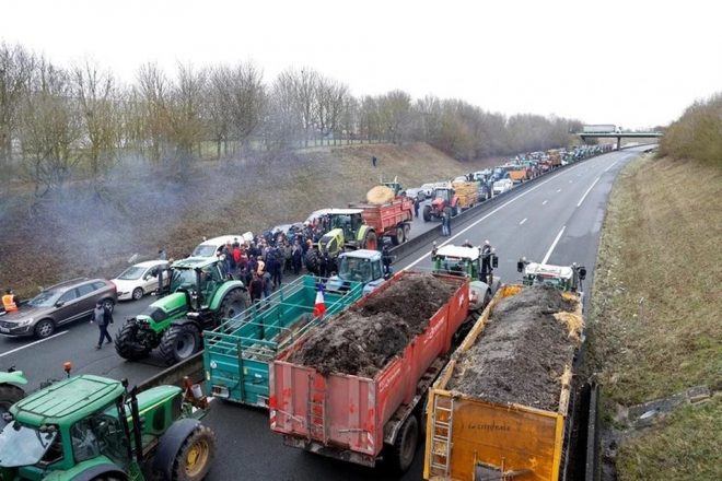 Венгерские фермеры будут протестовать у границы с Украиной против импорта зерна