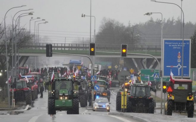 Польские фермеры останавливают блокаду границы с РФ