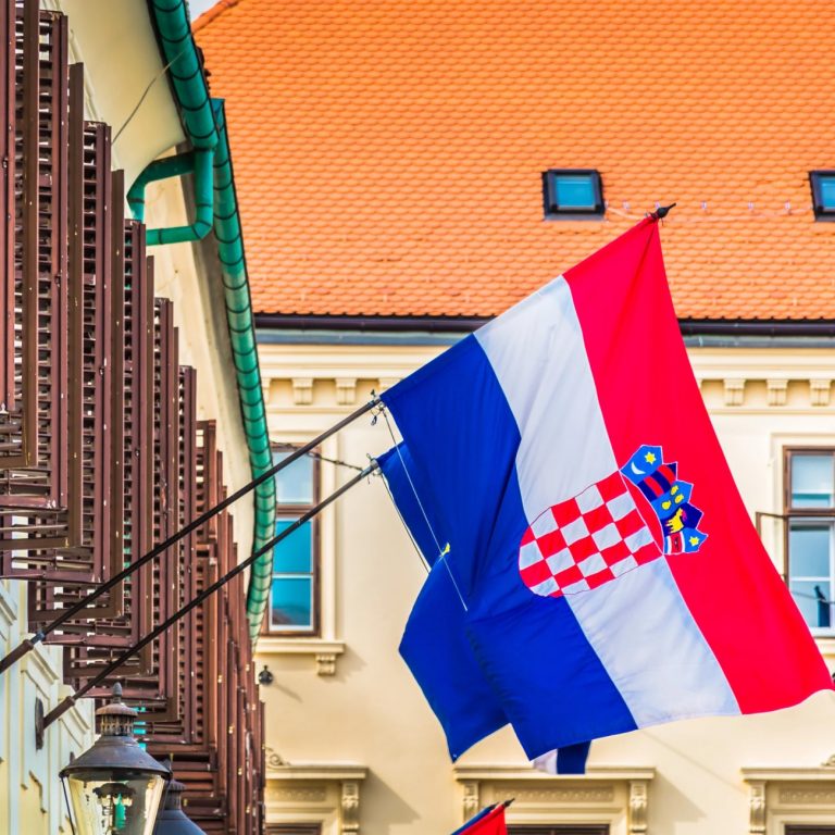 В Хорватии распустили парламент для проведения досрочных выборов