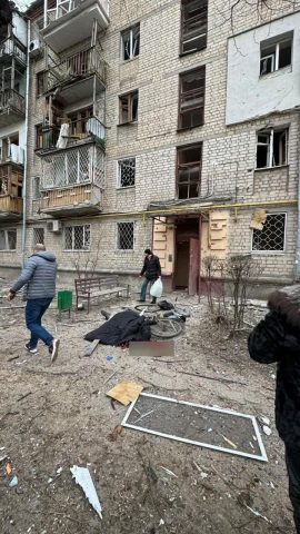 Атака РФ по Харькову с применением авиабомб: стало известно о 19 раненых