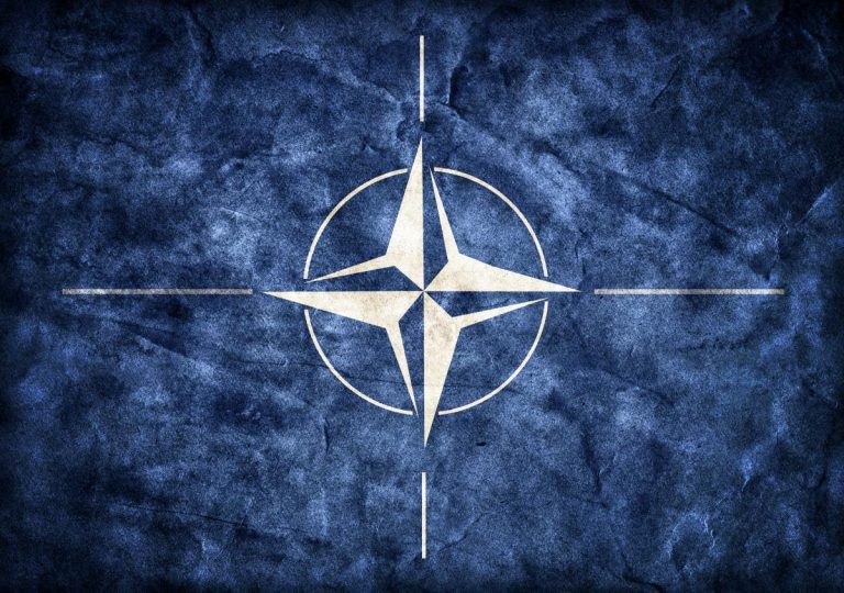 16 мая НАТО созывает военный комитет, среди тем – Украина