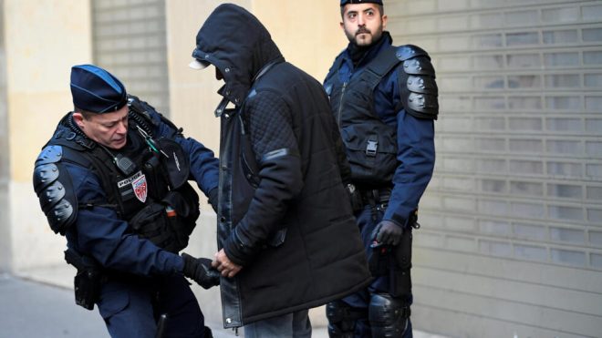 Кража сумки с планом по безопасности на Олимпиаду в Париже: виновный задержан и приговорен к 7 месяцам тюрьмы