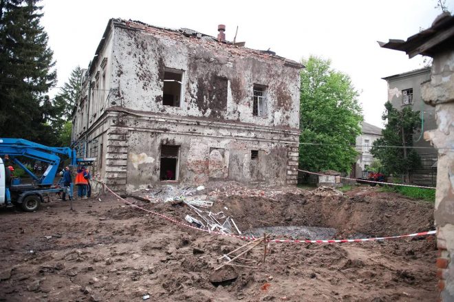 РФ ночью обстреляла ракетами медучреждение в Харькове: там находились более 1000 человек, известно о раненом
