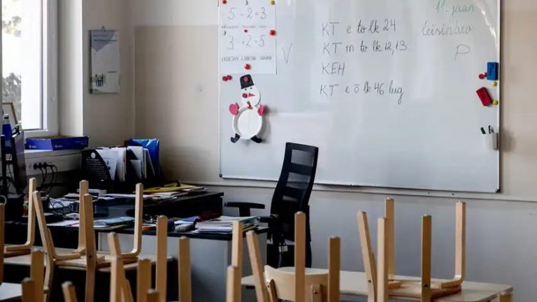 В Эстонии будут исключать из школ и детсадов детей украинских беженцев: названы условия