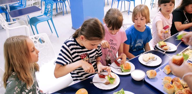1 мая 2024 года в Украине начнут действовать новые правила проектирования пищеблоков в учебных учреждениях и детских заведениях оздоровления
