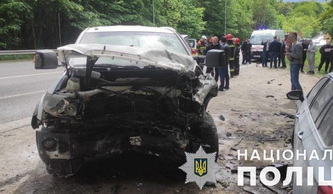 Трое полицейских погибли в ДТП в Винницкой области