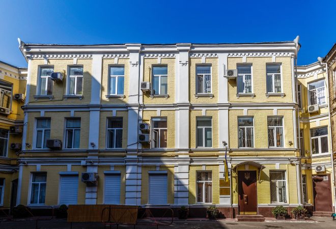 Печерский районный суд Киева сообщил о наличии 10 вакантных должностей