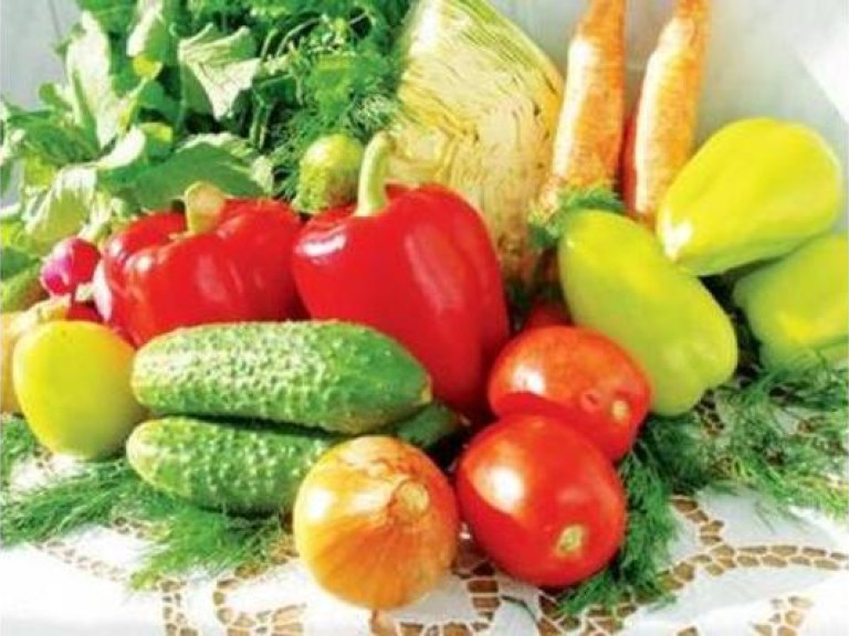 Ранние овощи нужно ошпаривать кипятком, чтобы не подцепить глисты &#8211; медик