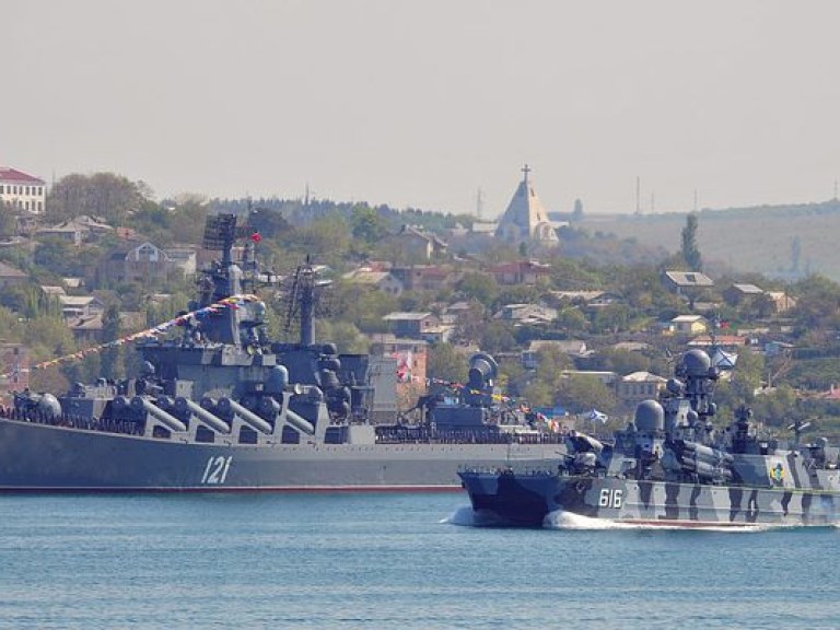 Украинские и российские военные отметили юбилей Черноморского флота (ВИДЕО)