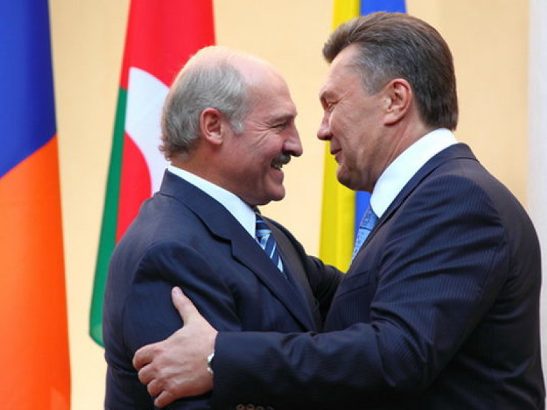 Янукович и Лукашенко часто встречаются «без шума и пыли»