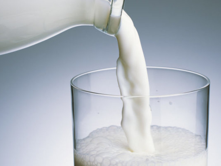 Молочники хотят и дальше разбавлять молоко