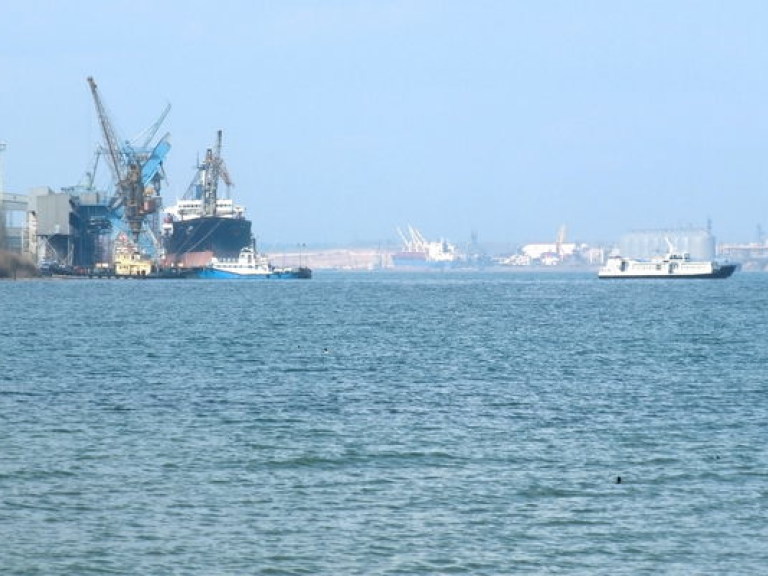 ЧП в Одесской области: В порту «Южный» произошел выброс аммиака