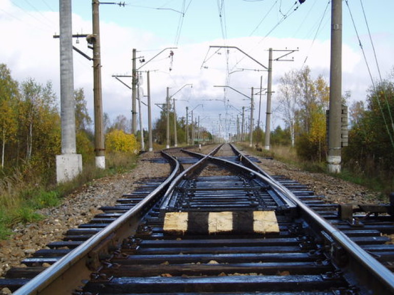 Эксперт: Большая нагрузка на украинский железнодорожный транспорт объясняется плохими автодорогами