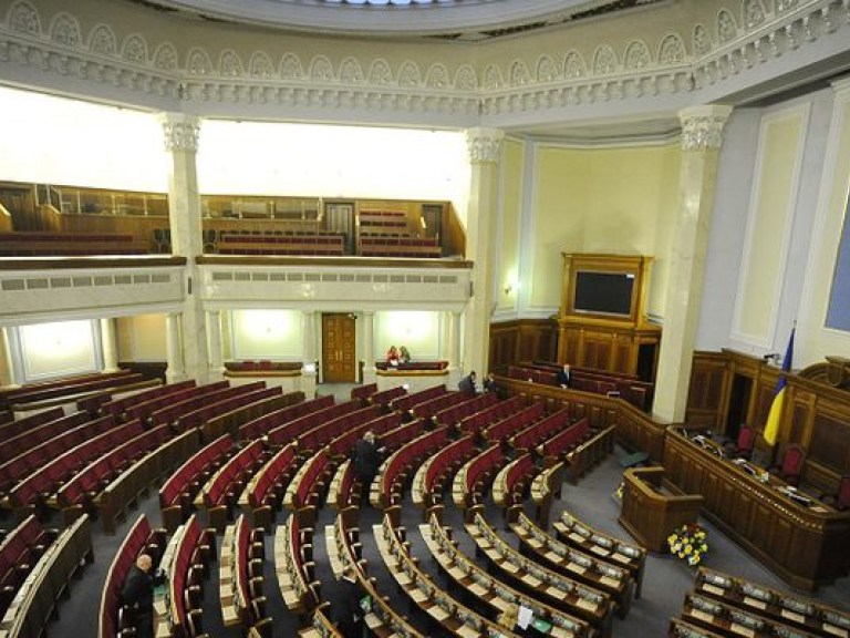 Парламентарий: Украине нужна децентрализация
