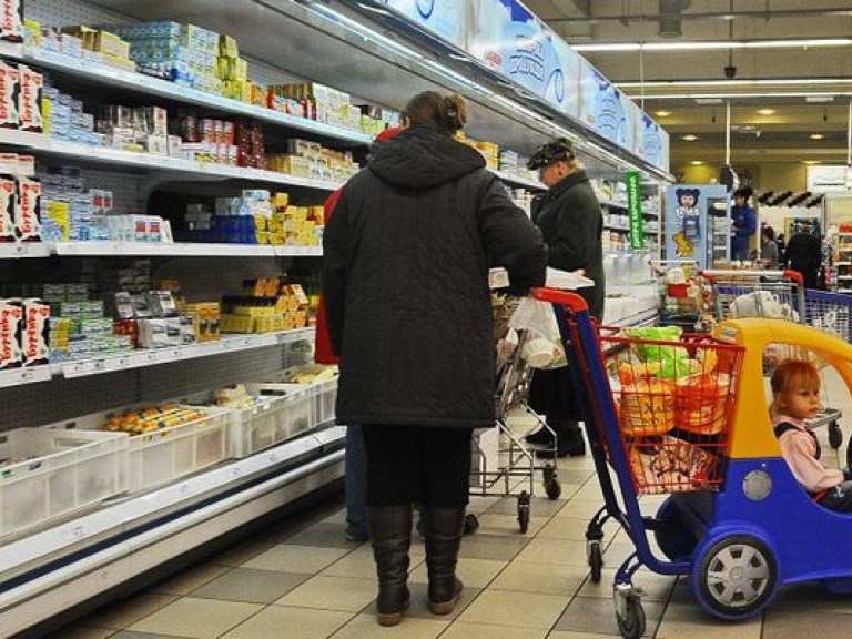 Потребительские настроения украинцев значительно ухудшились &#8211; исследование