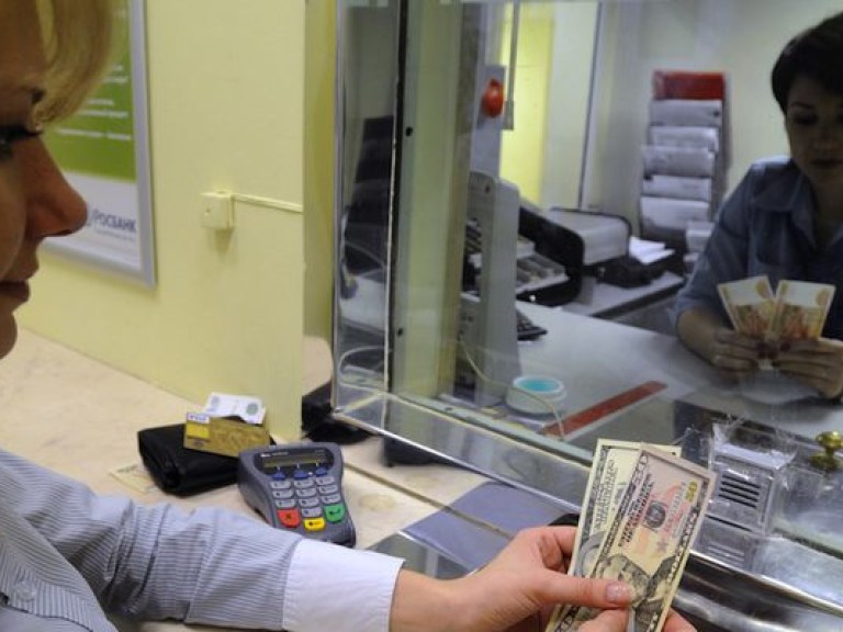 Восток и Юг Украины остаются без банков?
