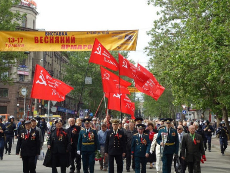 По всей Украине коммунисты почтили память погибших в войне (ФОТО)