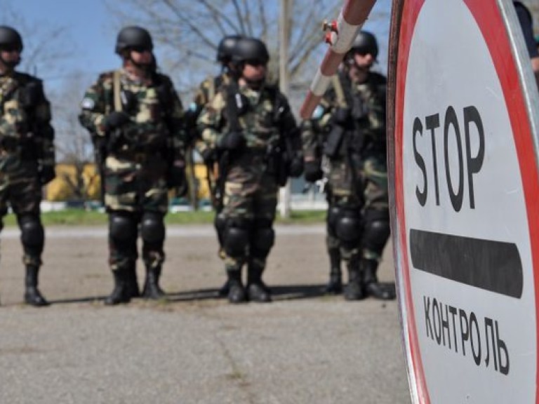 Российские пограничники не оказывают сопротивления незаконному пересечению российско-украинской границы