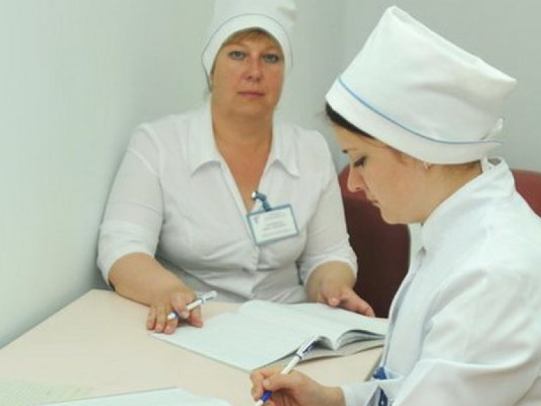 Минздрав позволил частным клиникам выписывать больничные листы — Квиташвили
