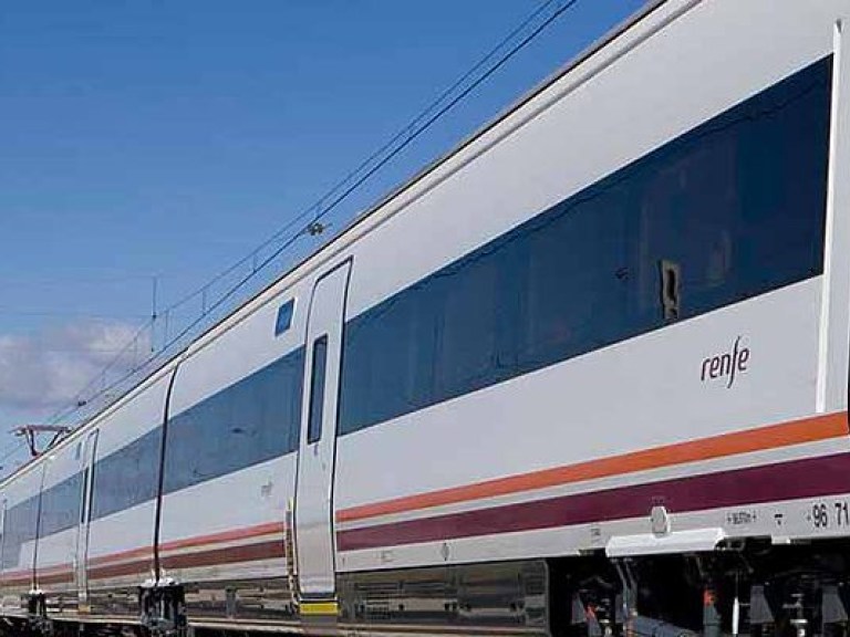 Машинист поезда не довез пассажиров до Мадрида по причине окончания рабочей смены