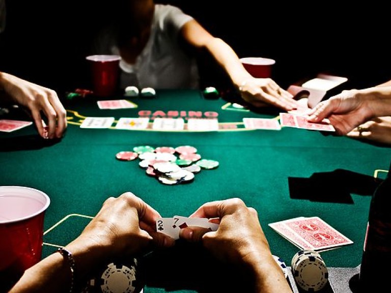 В Харькове разоблачили нелегальный покерный клуб &#8211; полиция (ФОТО)