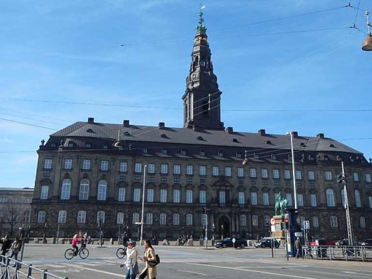 Отдых в Копенгагене: В парламент — без паспорта (Часть вторая)
