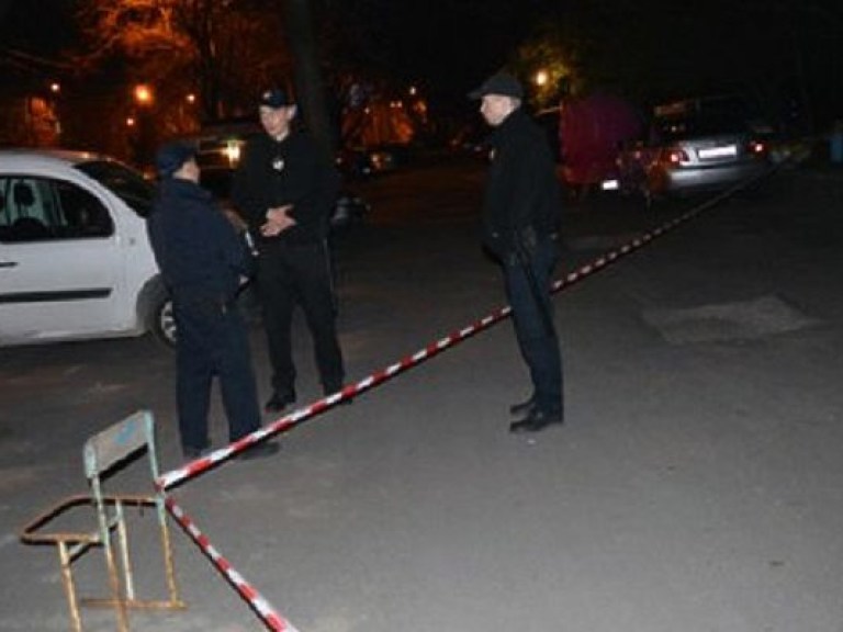 В Одессе на Куликовом поле обнаружили рюкзак со взрывчаткой (ФОТО, ВИДЕО)