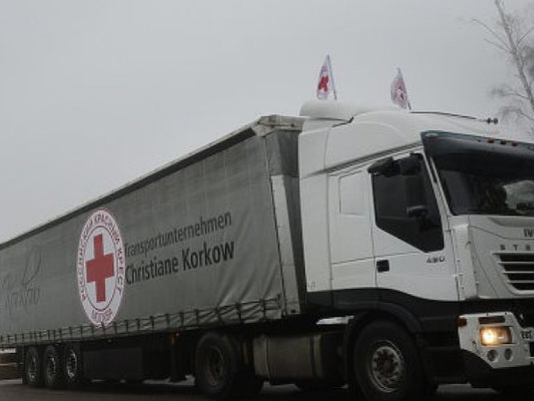 Красный Крест направил в Донецкую область 190 тонн гумпомощи
