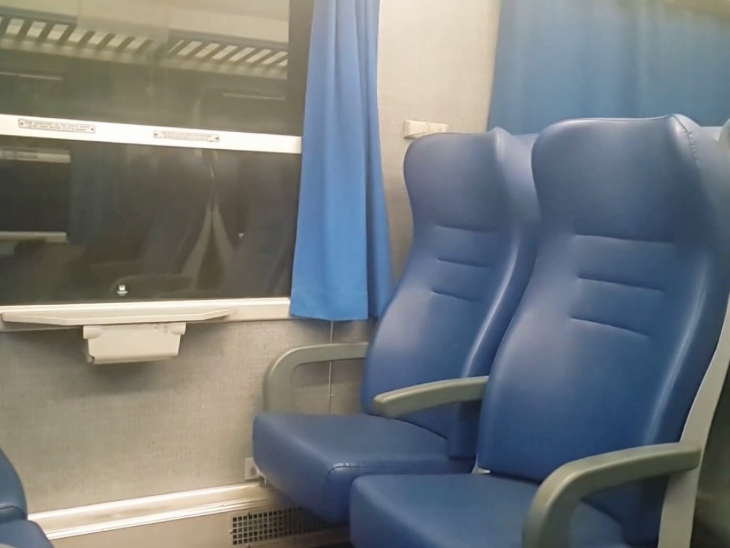 Билетов нет: В Украине курсируют полупустые поезда &#8211; соцсети (ВИДЕО)