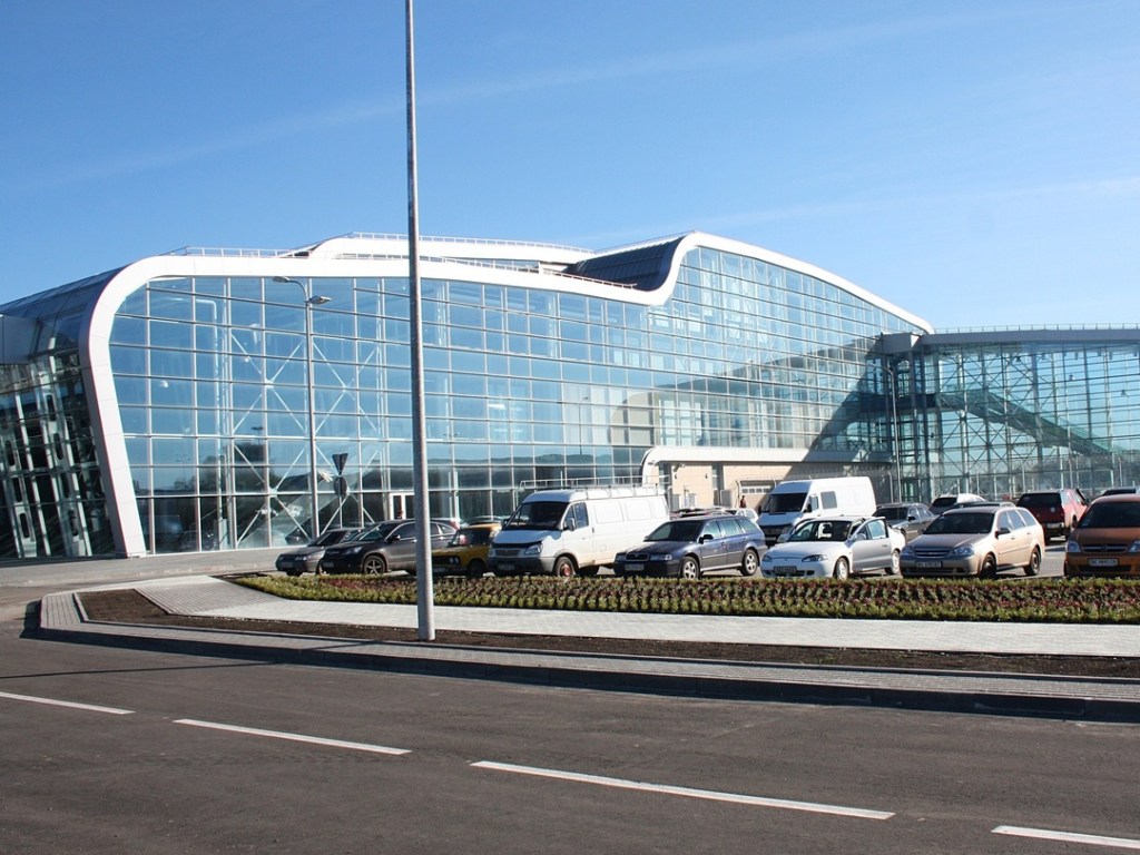 Аэропорт «Львов» предупредил о задержке двух международных рейсов из Анталии