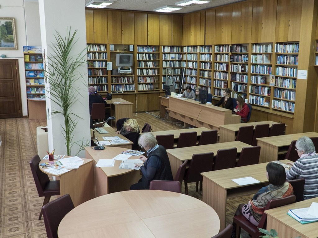 В Киеве открыли первую библиотеку для незрячих
