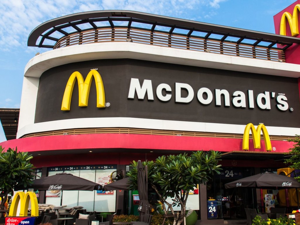 В США в McDonald&#8217;s произошла стрельба: один убит, четверо ранены