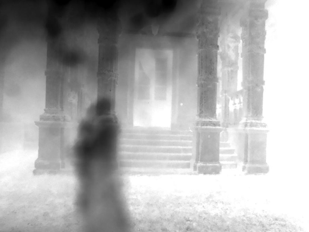 В Великобритании турист снял на фото двух обнимающихся призраков (ФОТО)