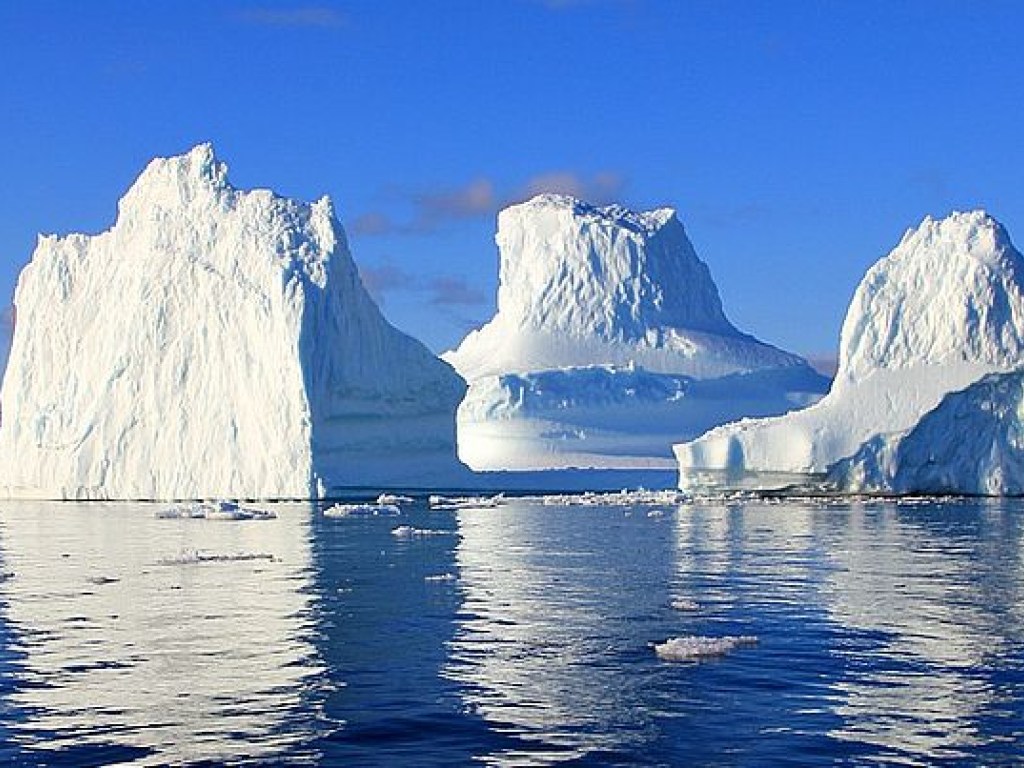Ученые показали видео движения айсбергов в Антарктиде за 40 лет