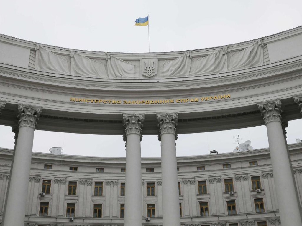 Украина  созывает подписантов Будапештского меморандума под давлением общественности – политолог 