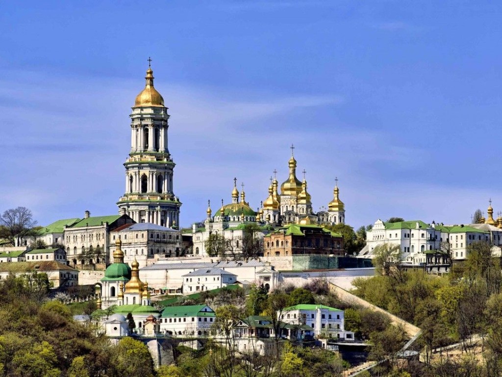 Из Киево-Печерской лавры пропали 10 церковных ценностей