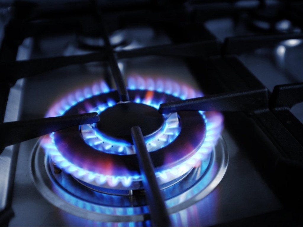 Кабмин снизил объемы потребления газа для потребителей баз газовых счетчиков