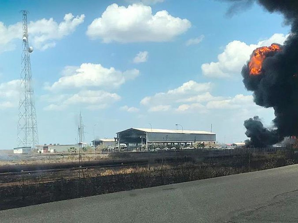 В Венесуэле взорвался нефтепровод (ФОТО, ВИДЕО)